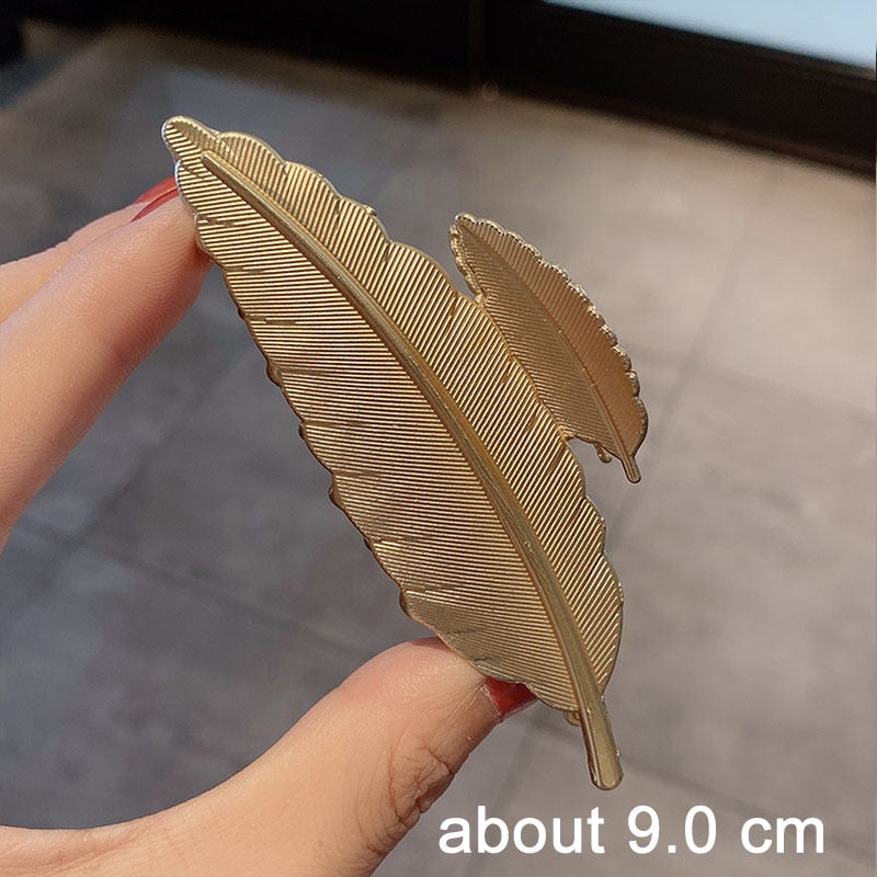 New Women Elegant Hollow Geometric Metal Hair Claw