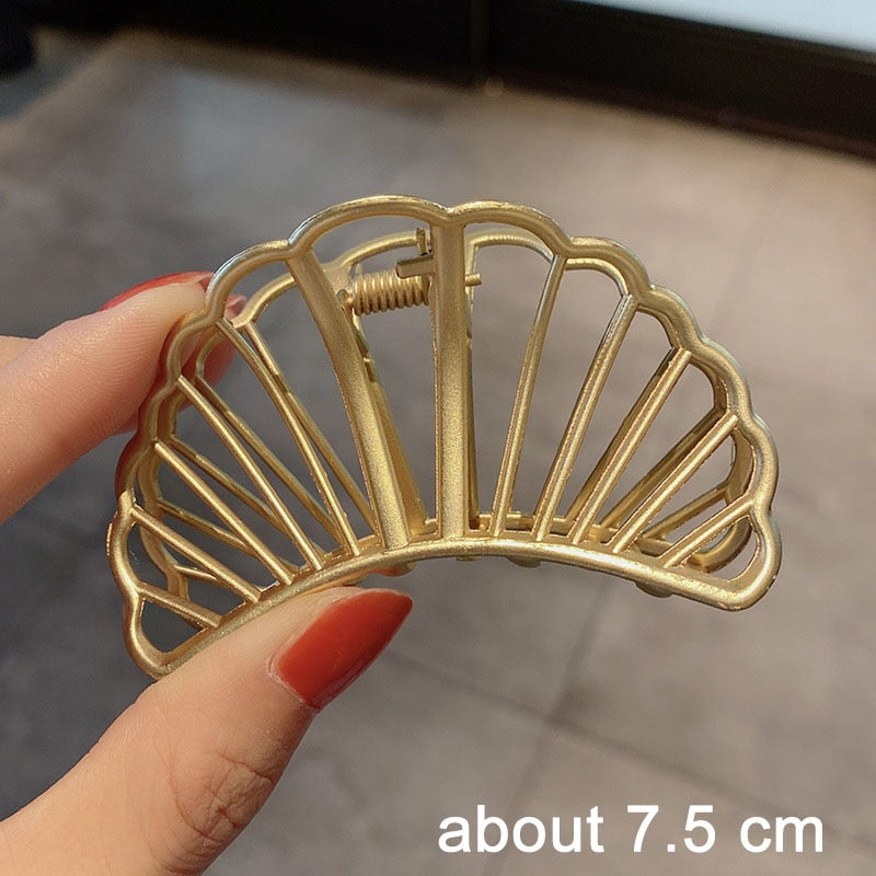 New Women Elegant Hollow Geometric Metal Hair Claw