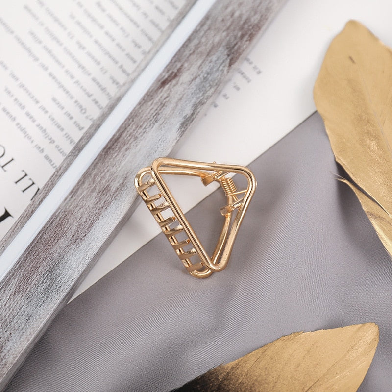 New Women Elegant Hollow Geometric Metal Hair Claw