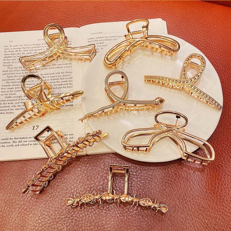 New Women Elegant Hollow Geometric Metal Hair Claw